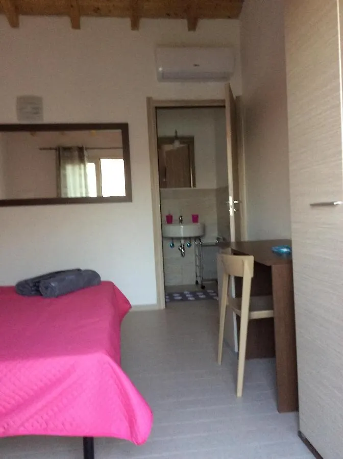サン・テオドーロ Sole E Sale 2 Bed & Breakfast