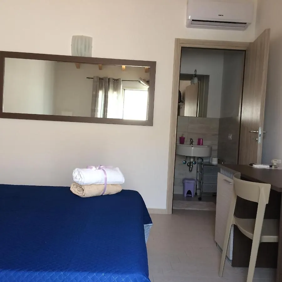 サン・テオドーロ Sole E Sale 2 Bed & Breakfast 0*,  イタリア